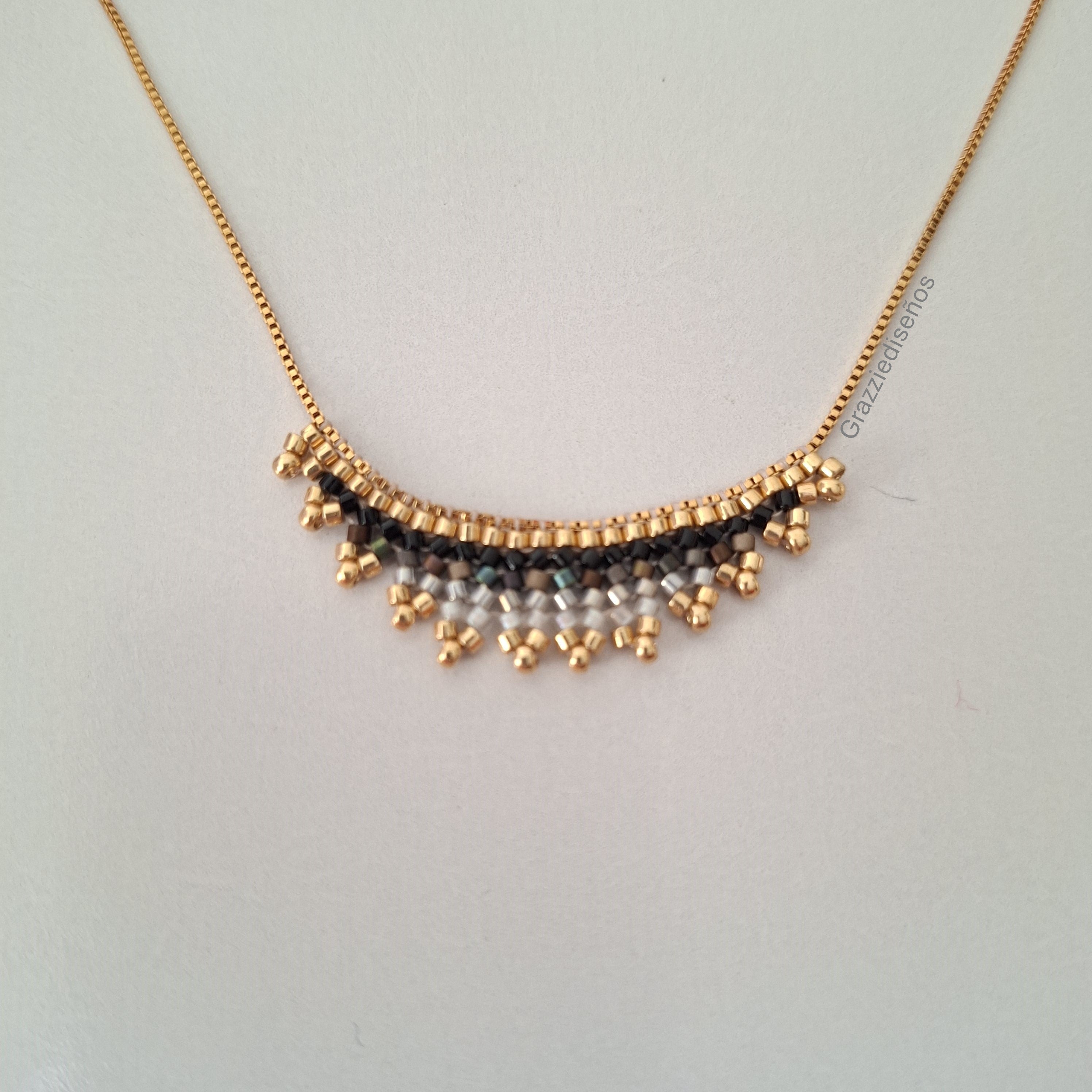 Collar Miyuki Negro-Gris